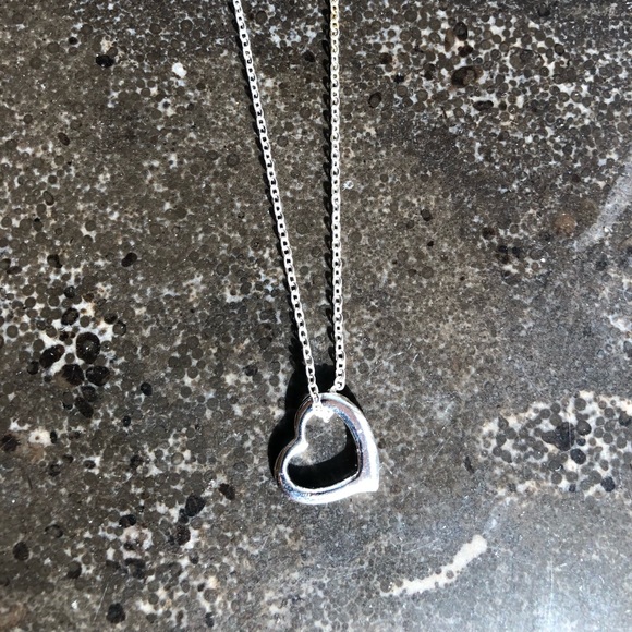 Free with any purchase! Silver plated brass tiny floating heart 18” necklace - Picture 5 of 7